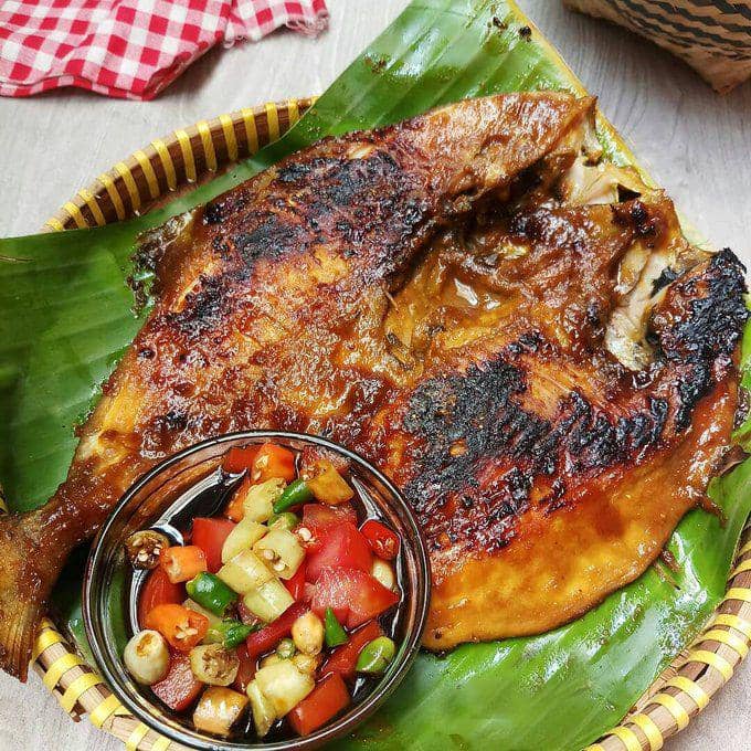 Martabak Manis Dampo Awang Pelangi: Gigitan Manis yang Menggoda di Kawunganten